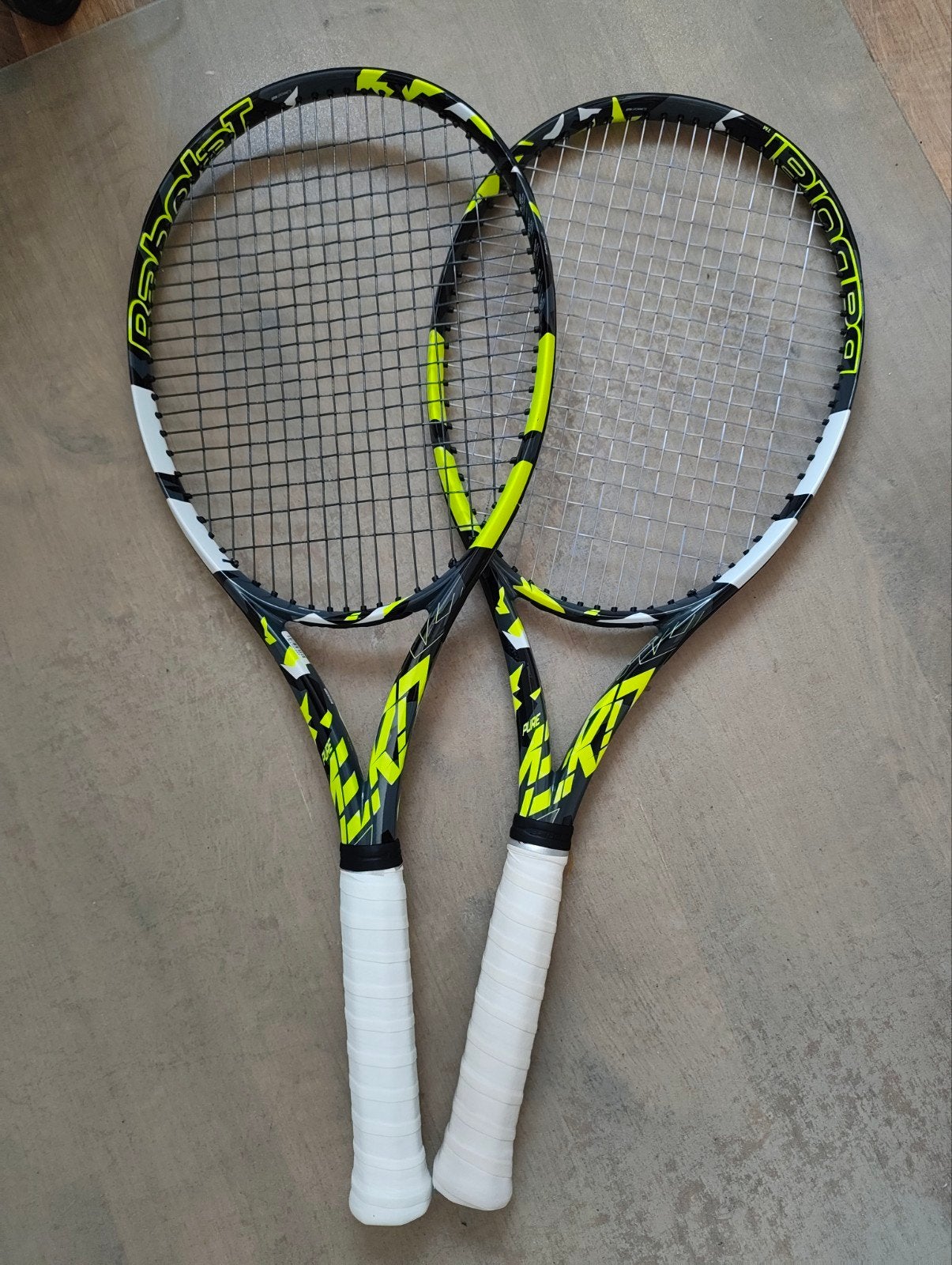 2 x Babolat Pure Aero Tennisrackets L4 300 gram 100sq, L4, Ophalen of Verzenden, Zo goed als nieuw, Racket