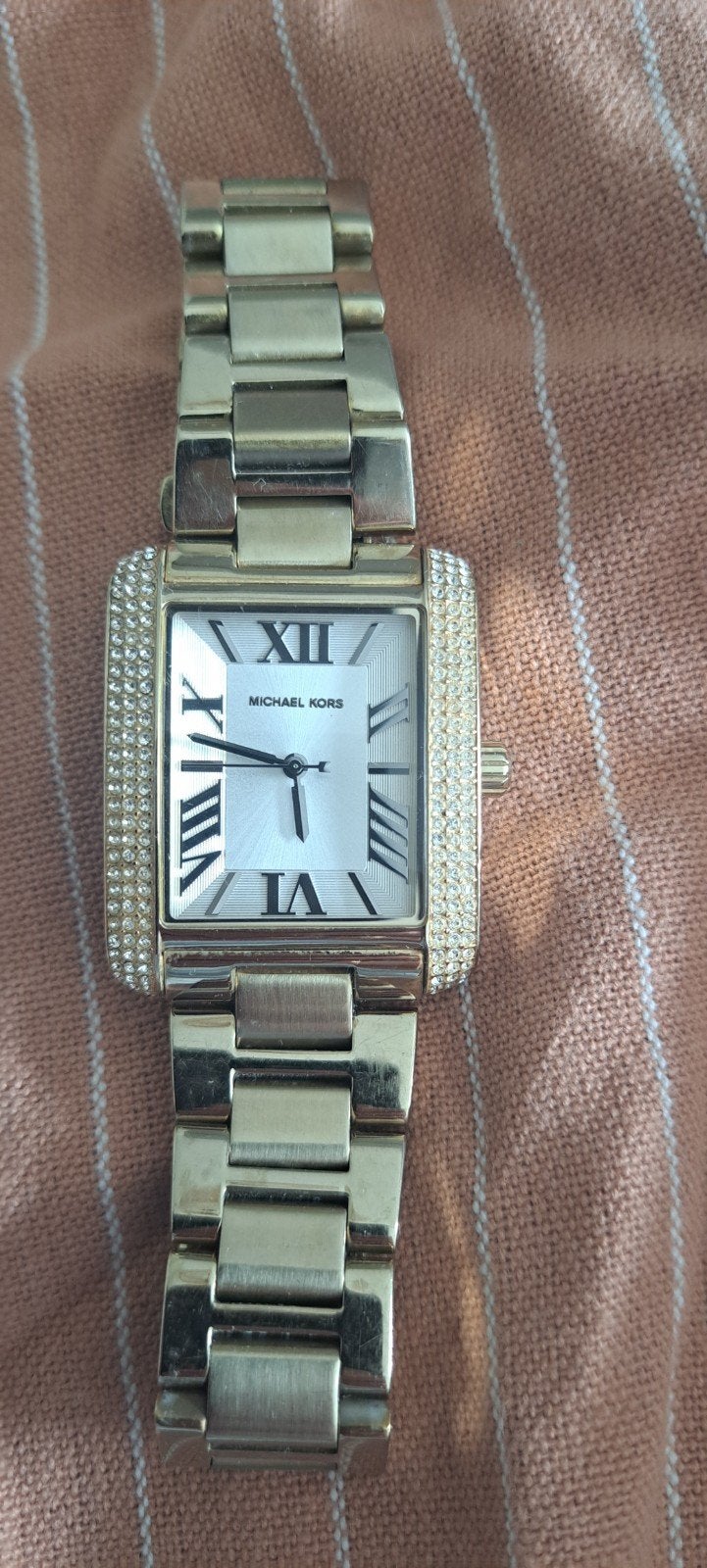 Michael Kors Dames Horloge Goudkleurig met Strass, Overige merken, Staal, Ophalen of Verzenden, Zo goed als nieuw