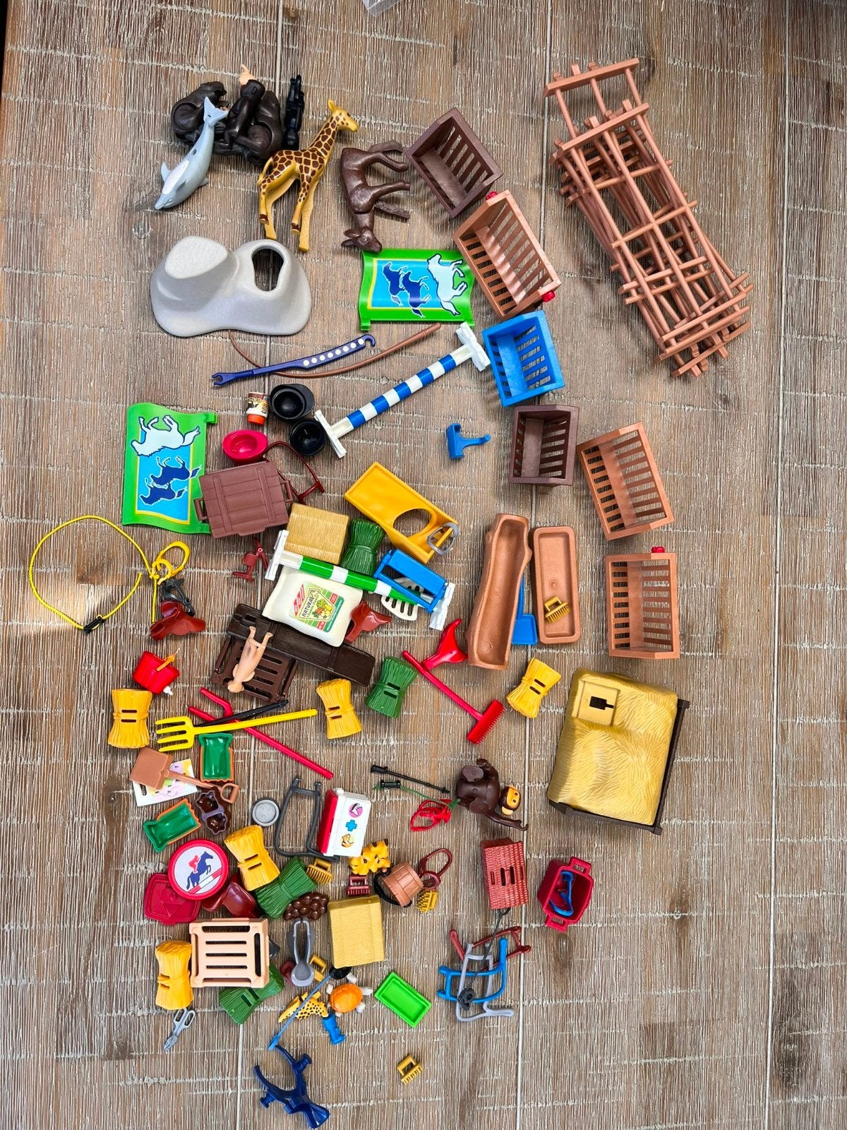Playmobil accessoires voor  manege hekwerk, zadels, hooi, Kinderen en Baby's, Speelgoed | Playmobil, Gebruikt, Losse onderdelen