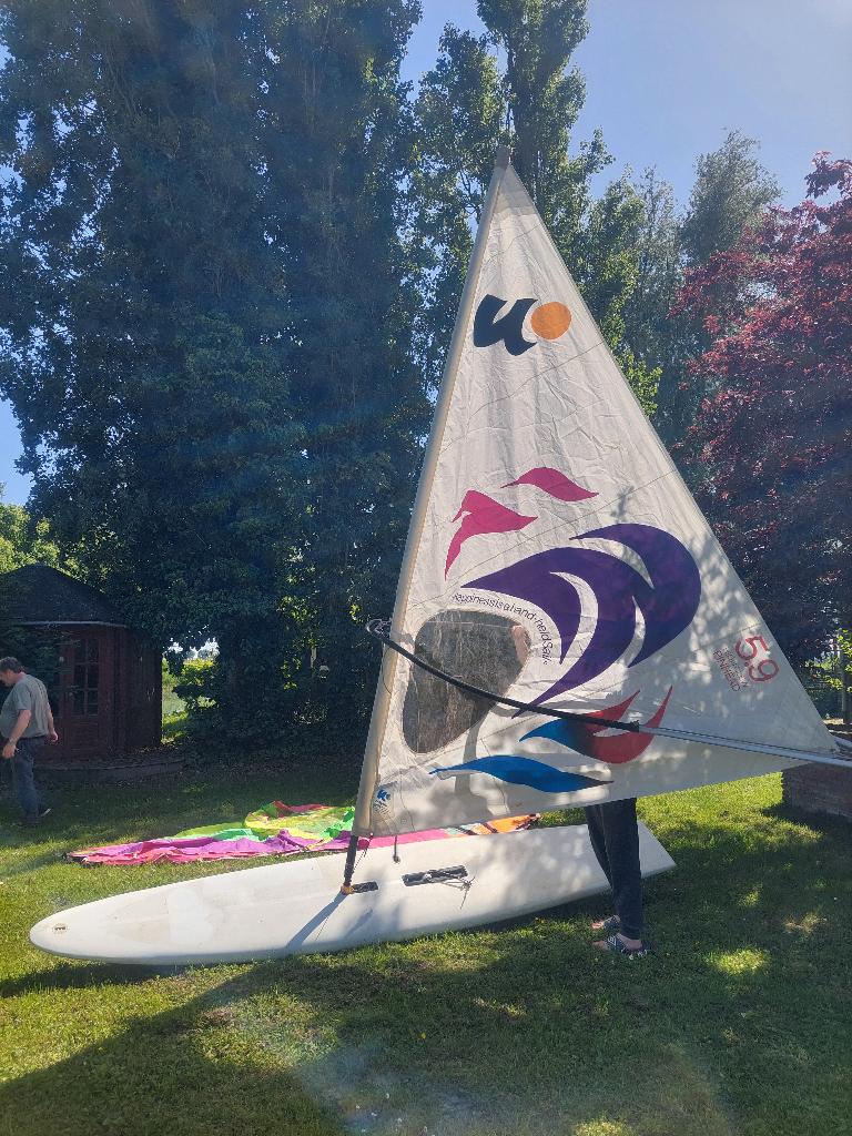 Surfplank, Watersport en Boten, Windsurfen, Gebruikt, Plank, Overige merken, 300 cm of meer, Met giek, Met mast, Met mastvoet