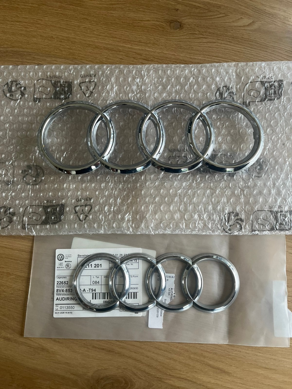Orginele Audi emblemen voor en achtet, Ophalen, Voor, Audi, Achterklep