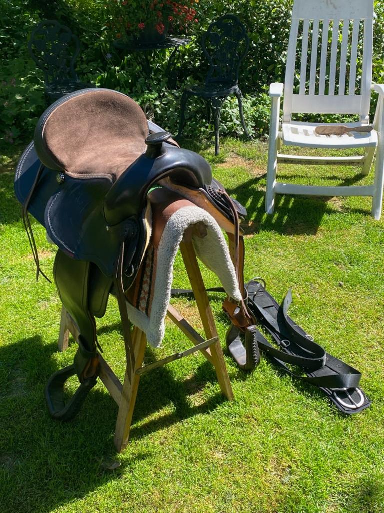 Montana western zadel, Dieren en Toebehoren, Paarden en Pony's | Zadels, Ophalen, Zo goed als nieuw, Western