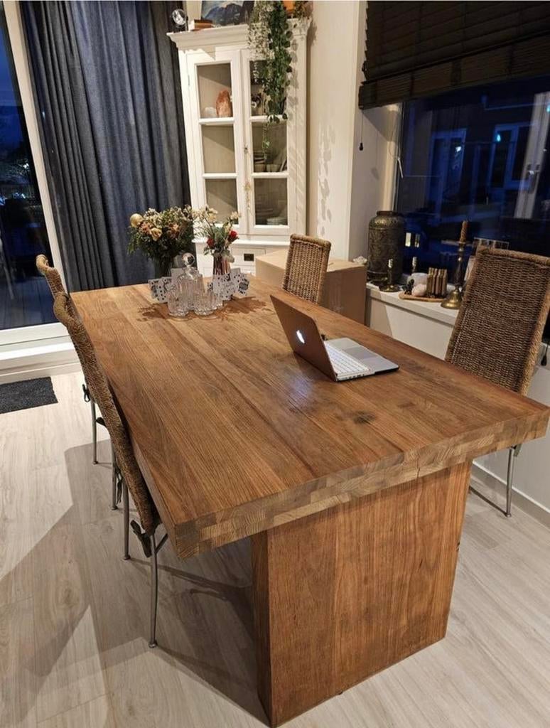 Mooie eikenhouten massieve tafel, Huis en Inrichting, Tafels | Eettafels, Ophalen, Zo goed als nieuw, Rechthoekig, 200 cm of meer