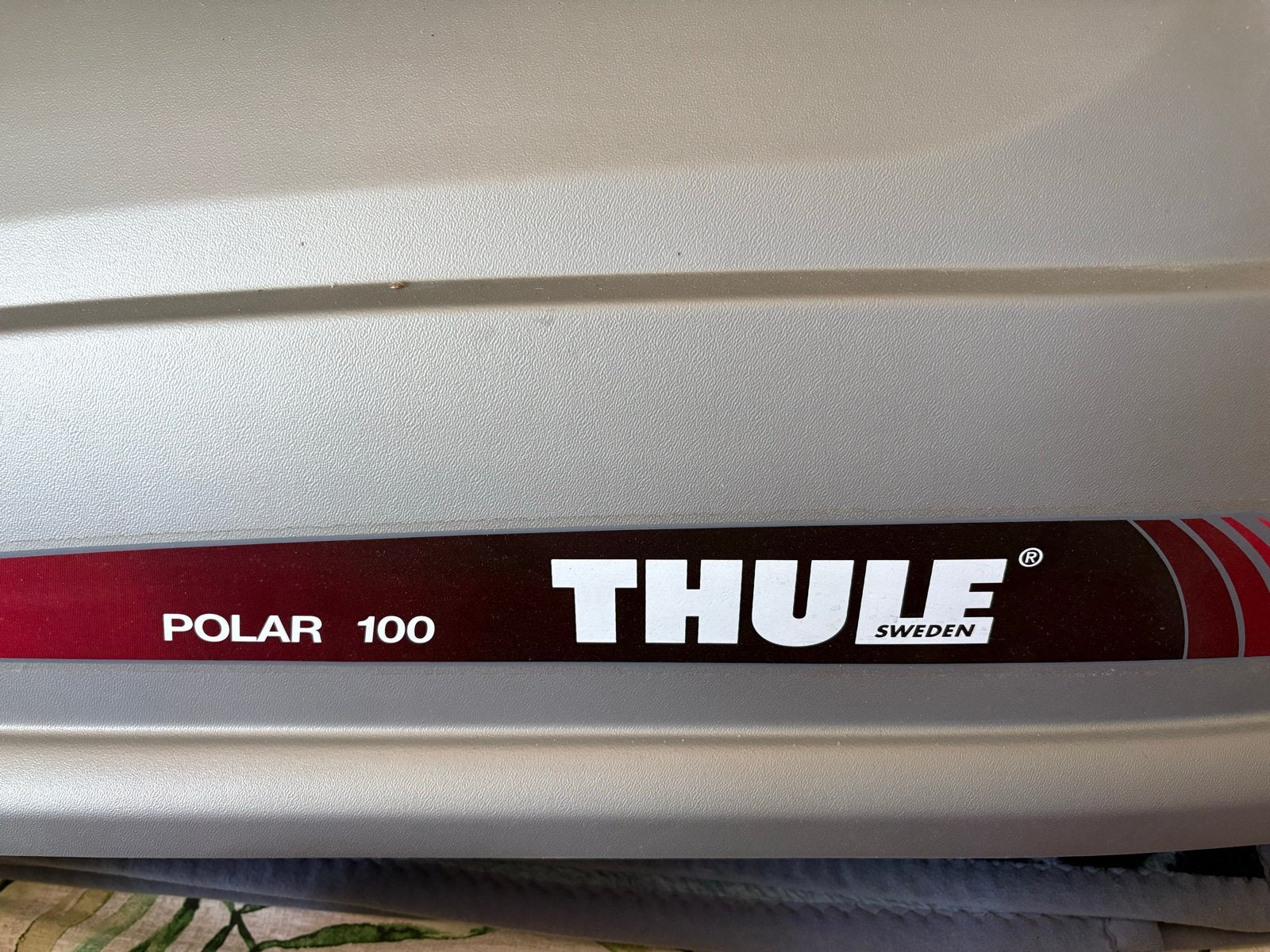 Thule Polar 100 Dakkoffer - Ruime en veilige opslag, Auto diversen, Dakkoffers, Ophalen, Gebruikt