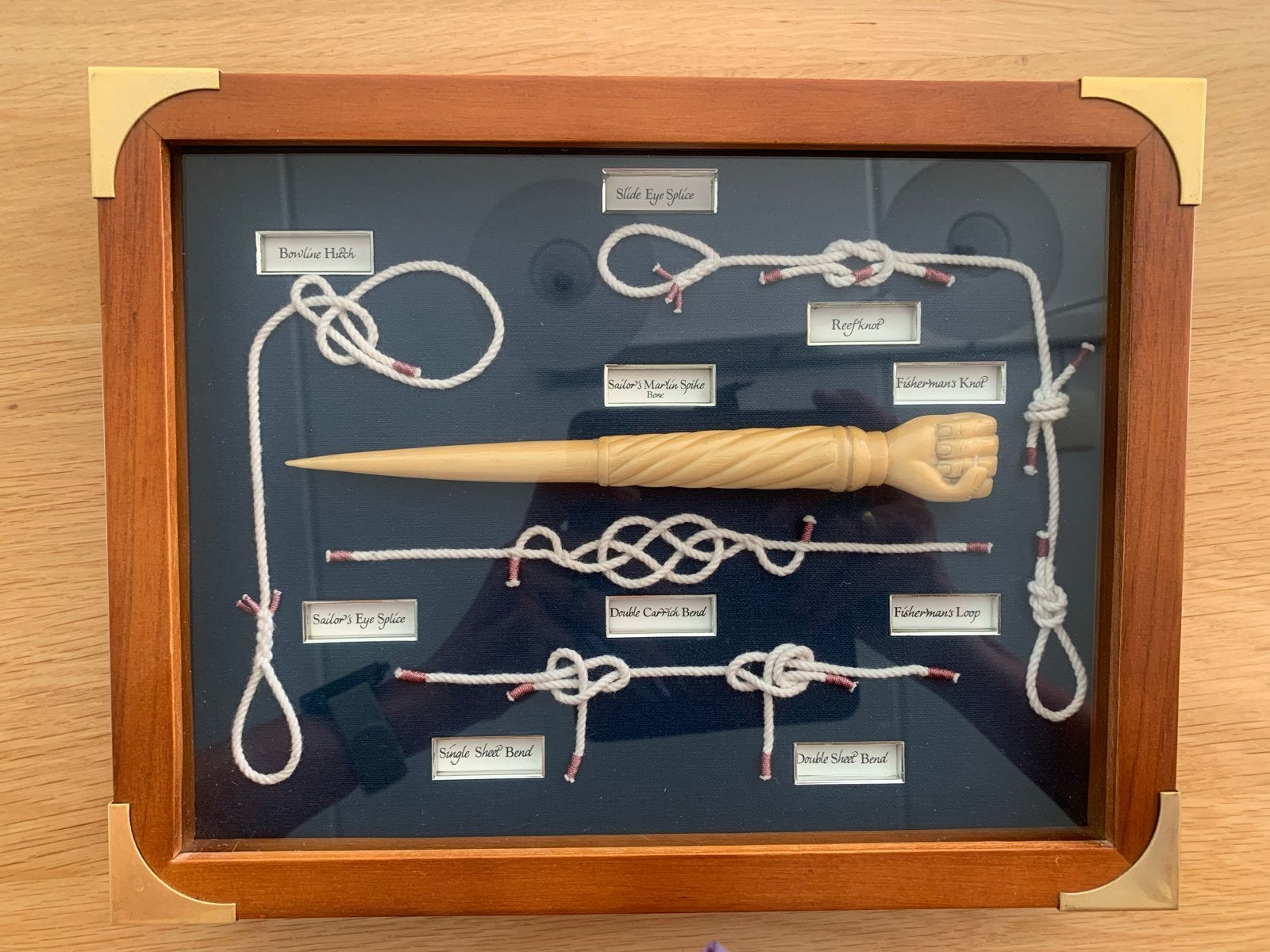 Decoratieve Knopen Display / schilderij met Maritieme Knopen, Ophalen of Verzenden, Zo goed als nieuw
