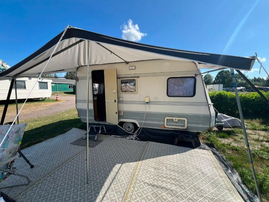 T.E.C. Weltbummler Caravan 1994 + Mover, complete inventaris, T.E.C., Treinzit, 750 - 1000 kg, Particulier