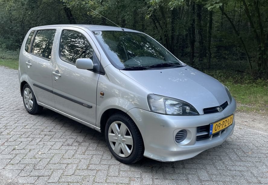 Daihatsu Young RV 1.3-16V Automaat Nieuwe APK Inruil is moge, Auto's, 31 €/maand, Origineel Nederlands, Bedrijf, 1298 cc