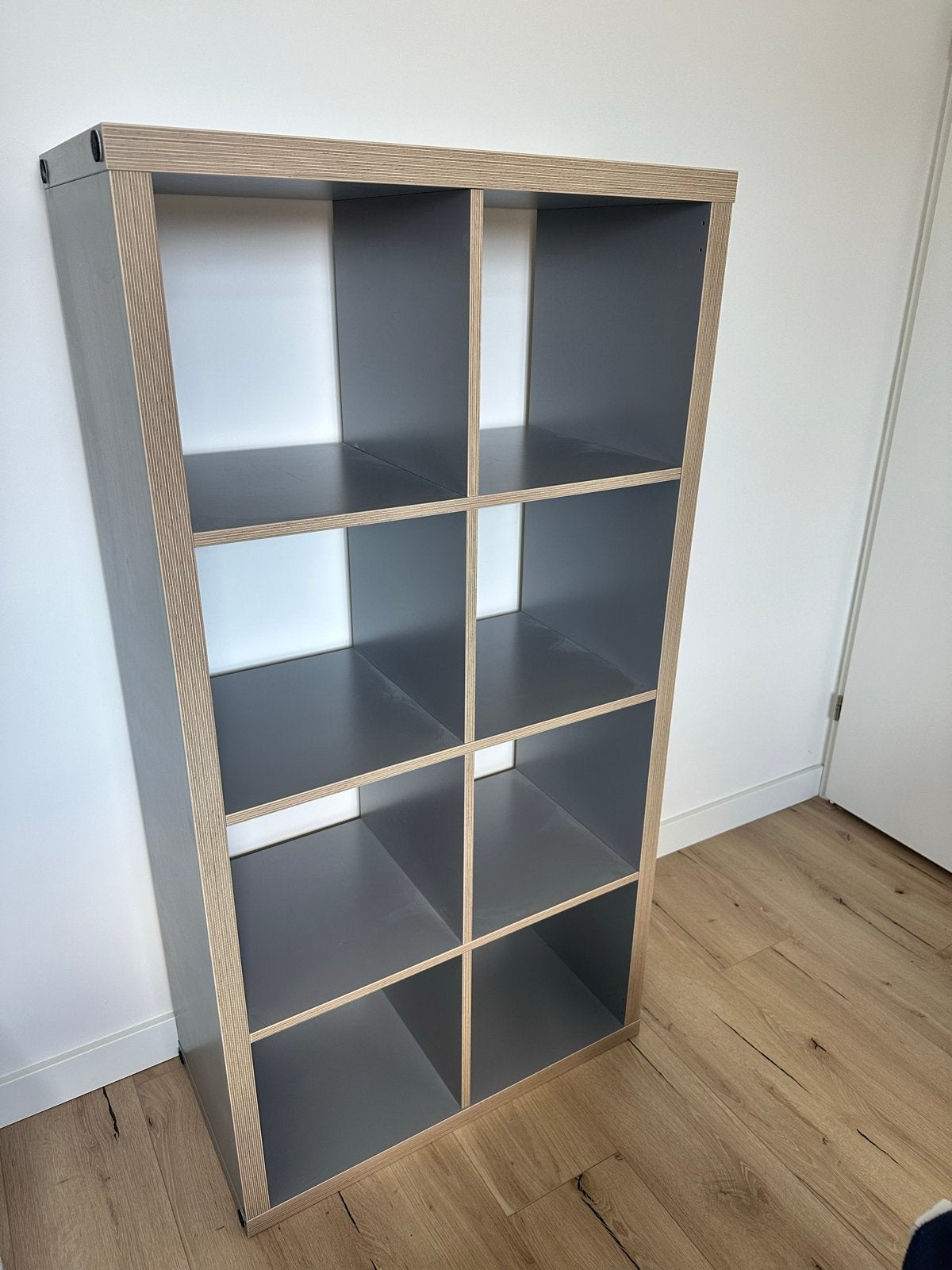IKEA Kallax kast - 8 vakken - grijs - antraciet, Ophalen, Met plank(en), Gebruikt, 100 tot 150 cm