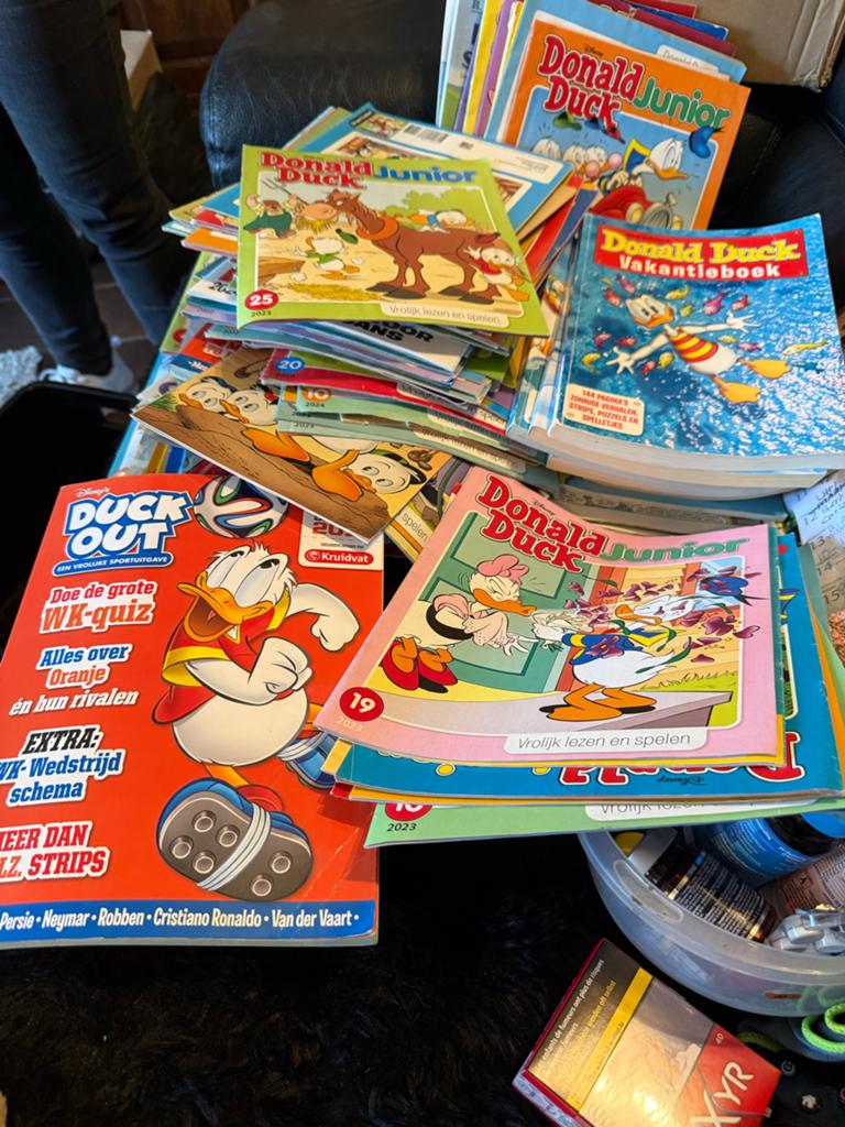 Grote collectie Donald Duck en Donald Duck Junior (120 stuks, Meerdere stripboeken, Ophalen of Verzenden, Gelezen