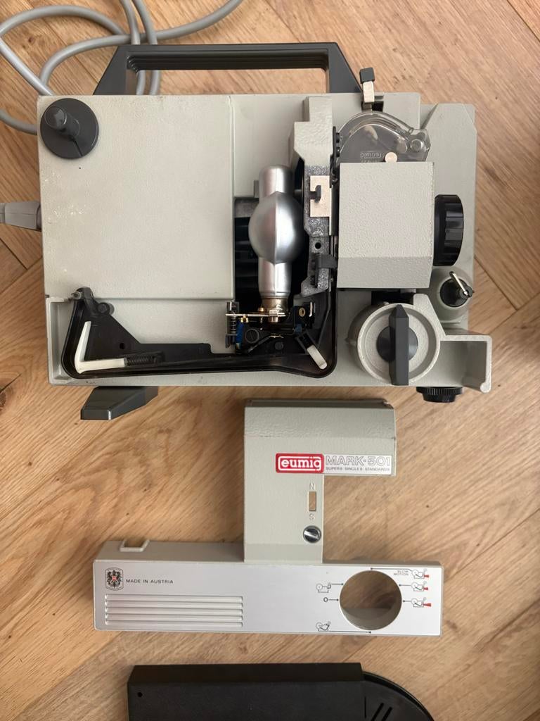 Vintage Eumig Mark 501 Super 8 Filmprojector met Koffer, Ophalen of Verzenden, Gebruikt
