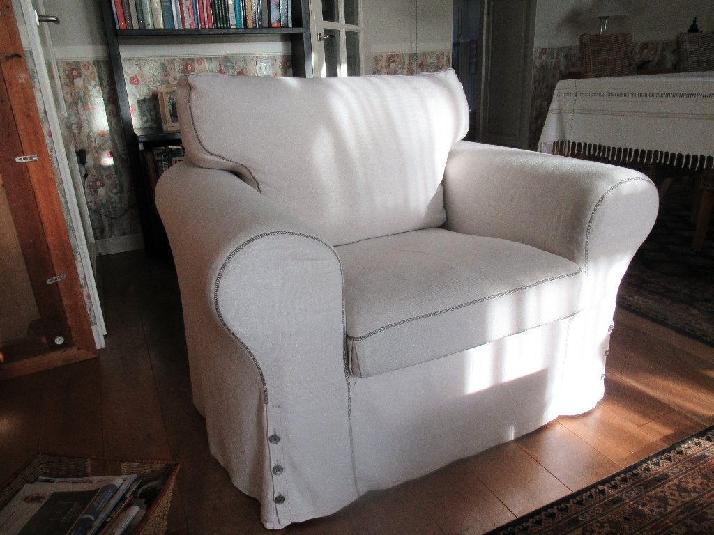 Comfortabele witte Ektorp fauteuil, Ophalen, Gebruikt, Klassiek, Comfortabel, 75 tot 100 cm