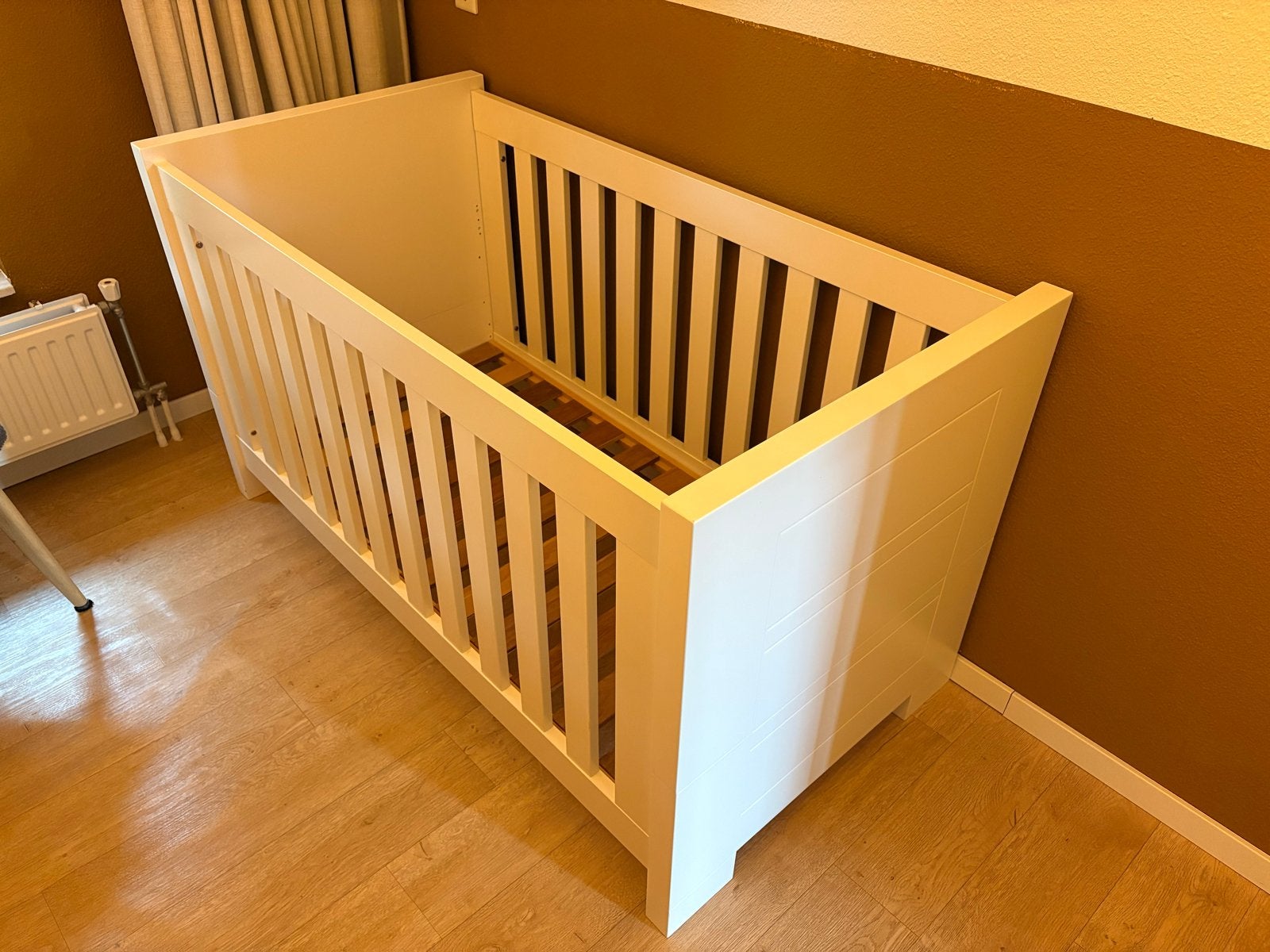 Complete Babykamer: Ledikant, Commode en Kast - Miami Wit, Ophalen, Gebruikt, Jongetje of Meisje