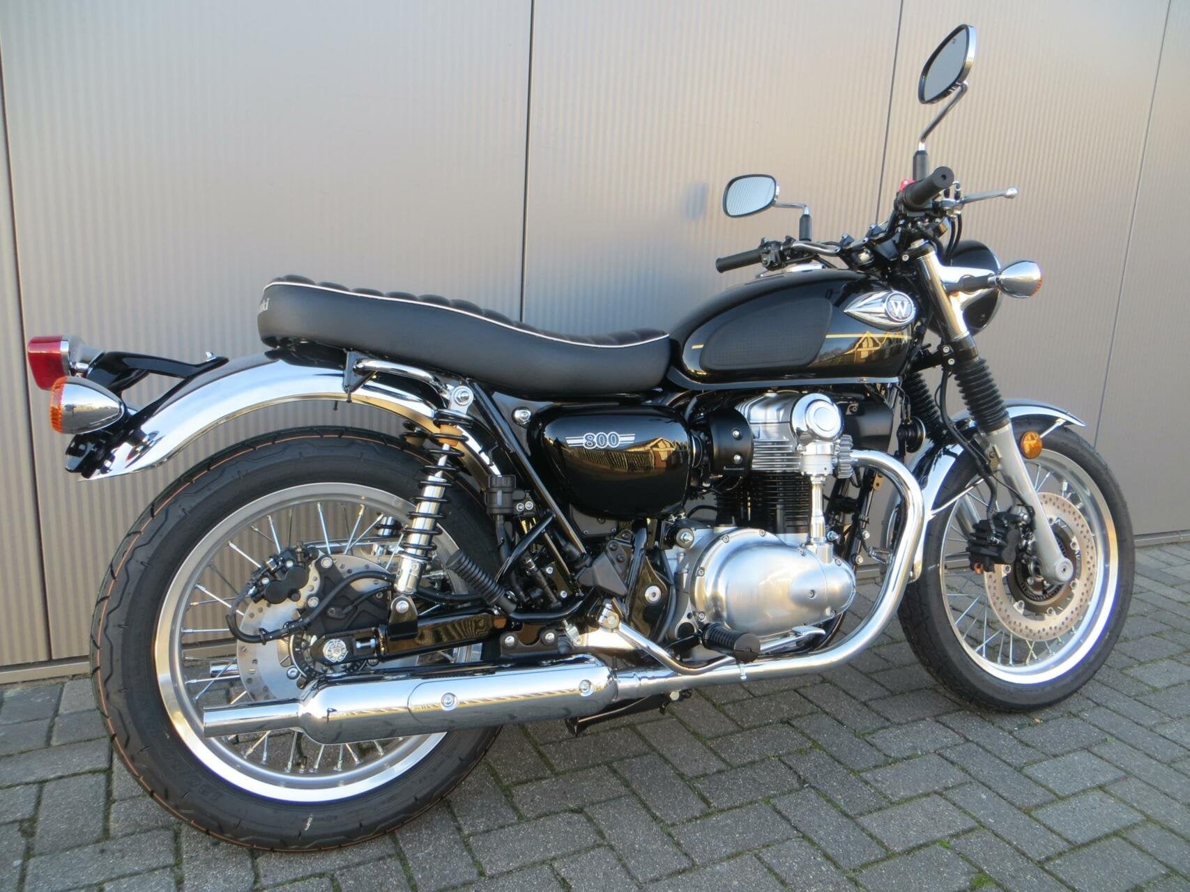 Kawasaki W 800, Motoren, Nieuw, Bedrijf, Handgeschakeld, Naked bike