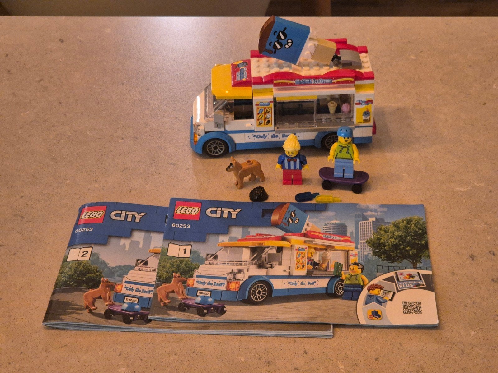 LEGO City 60253 IJscowagen met minifiguren en hond, Ophalen of Verzenden, Zo goed als nieuw