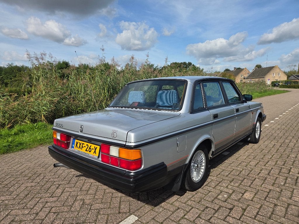 Volvo 1987 Grijs, foto 4