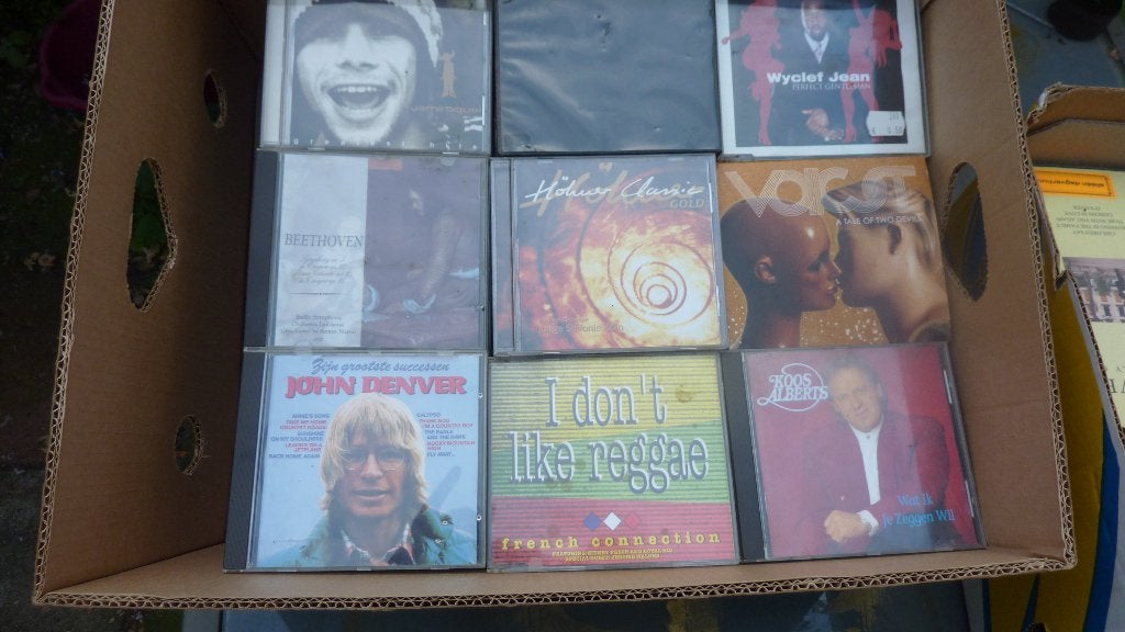 Cd's Plus Dvd's - 2 Bananendozen vol, Ophalen, Gebruikt, Overige typen