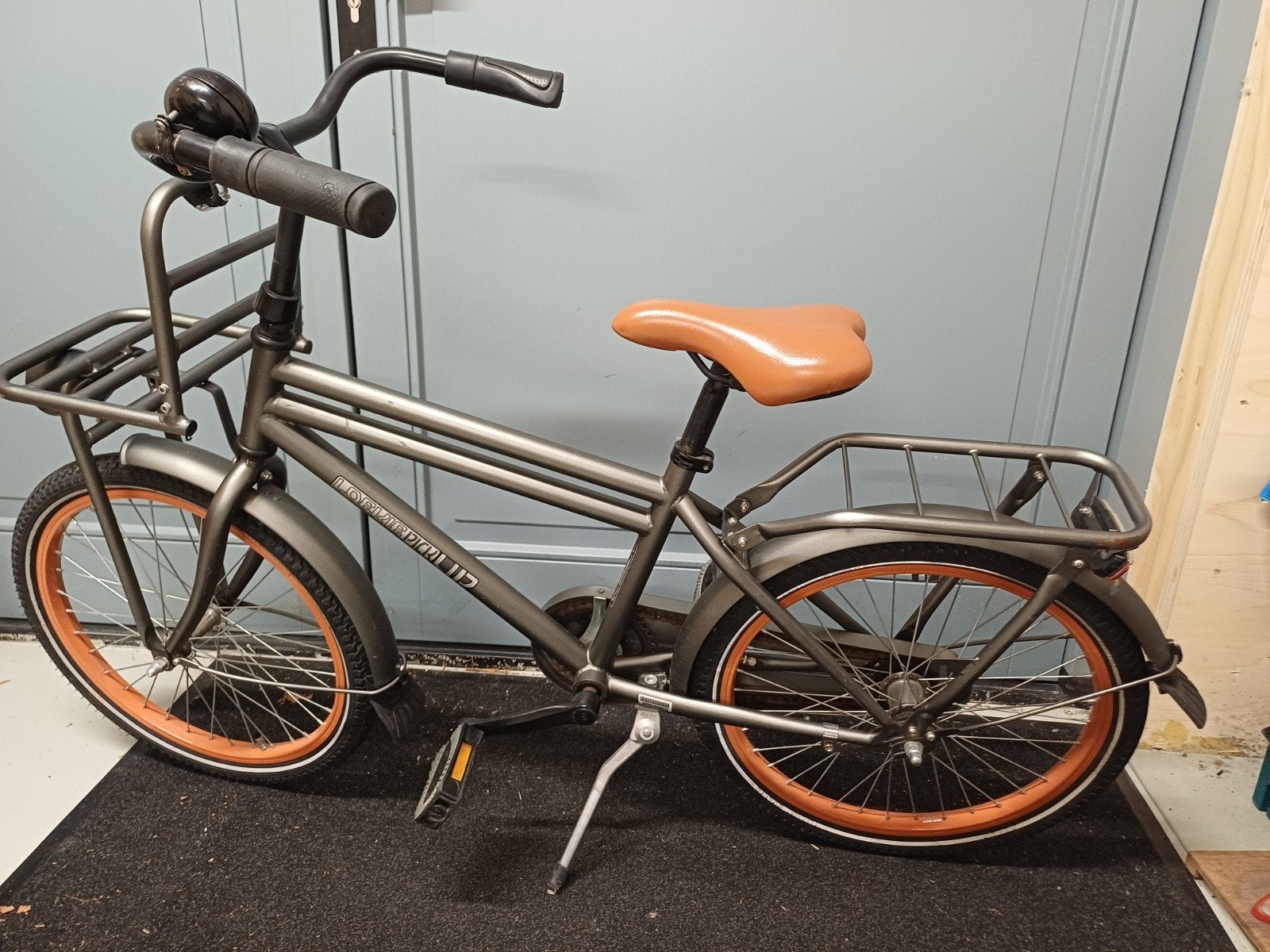 Kinderfiets met voor- en achterdrager, Fietsen en Brommers, Fietsen | Kinderfietsjes, Ophalen of Verzenden, Gebruikt, Terugtraprem