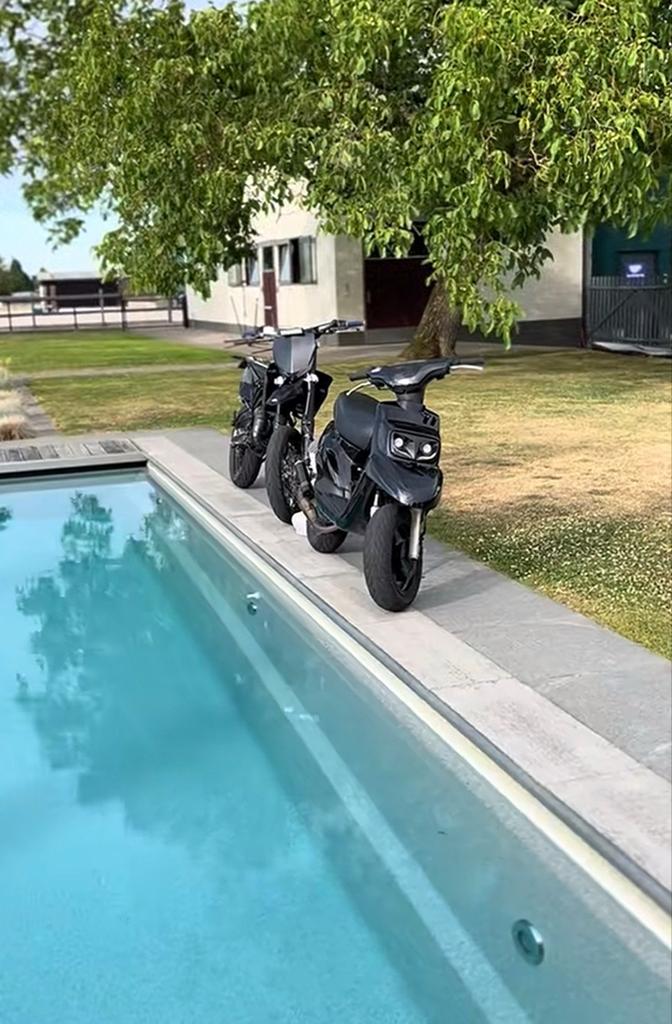 Scooters en brommers GEZOCHT, Fietsen en Brommers, Brommeronderdelen | Snorfietsen, Gebruikt, Overige merken, Overige typen, Ophalen of Verzenden