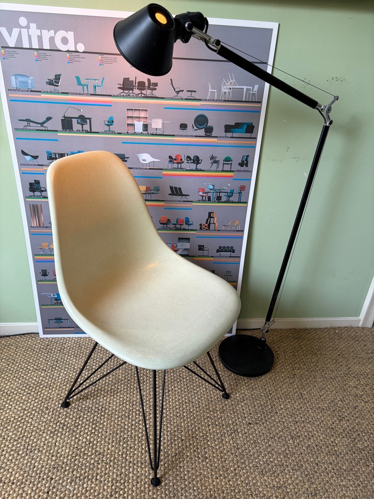 Vitra Eames Fiberglass stoel, Parchment, Eiffel onderstel, Vitra, Kunststof, Overige kleuren, Ophalen of Verzenden