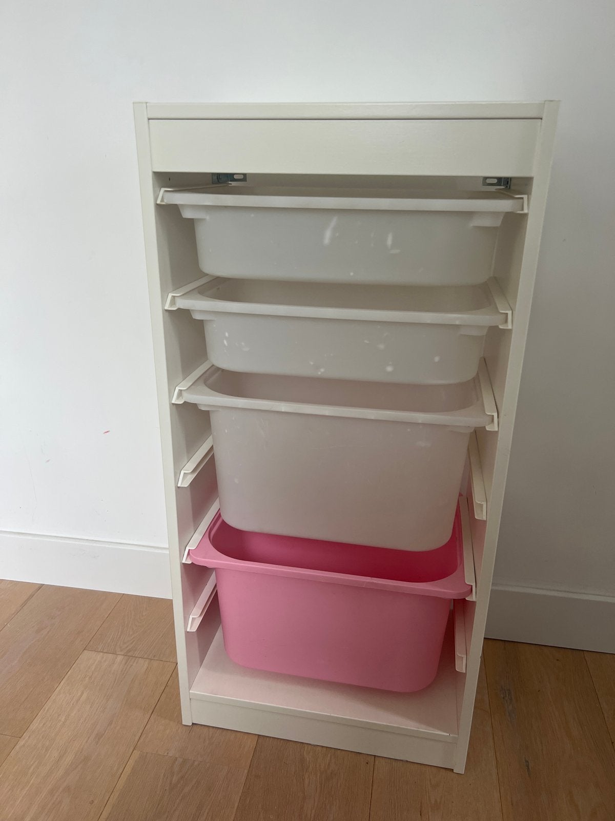 IKEA kastje met 4 uitschuifbare bakken, Ophalen, Gebruikt, Minder dan 50 cm, 90 tot 105 cm