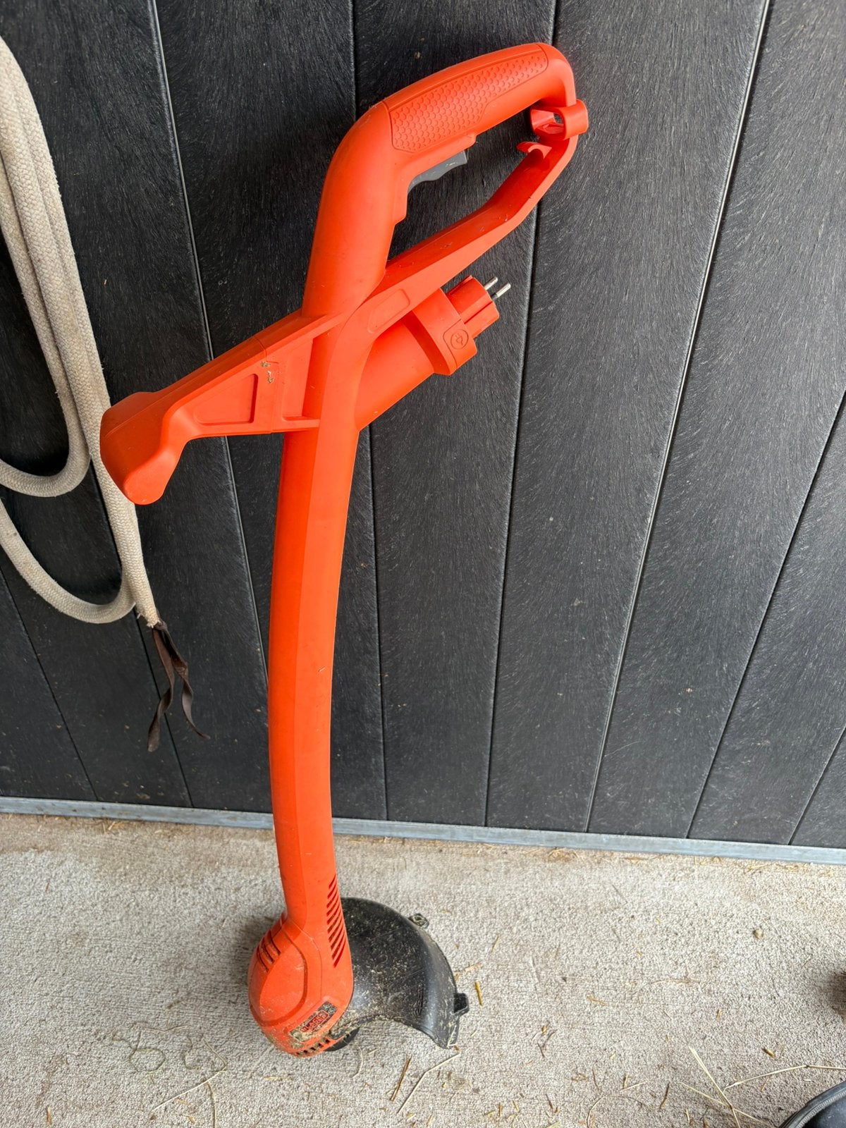 Black & decker kantjesmaaier grastrimmer nog nieuw, Ophalen, Zo goed als nieuw, Elektrisch