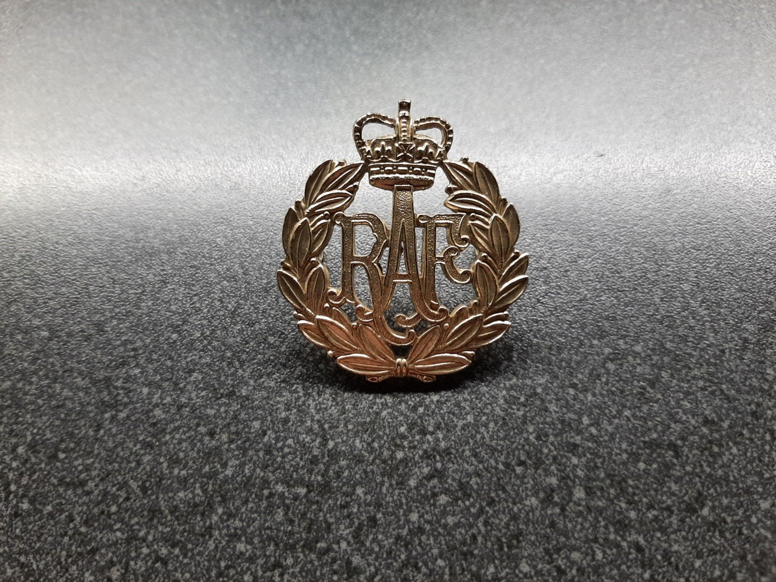 Engeland   -  RAF  - Cap Badge., Ophalen of Verzenden
