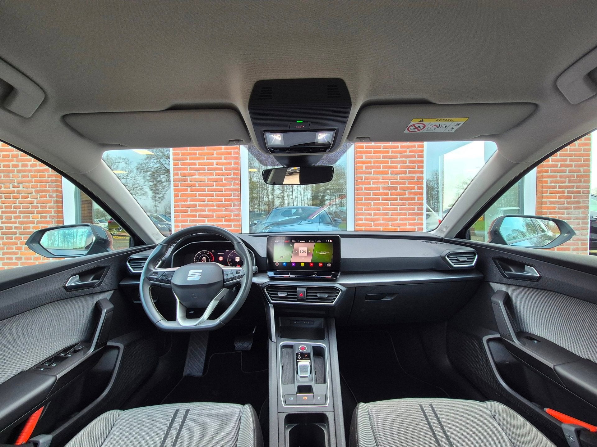 Seat Leon Sportstourer 1.0 eTSI Style Business Intense 110PK, Auto's, Stof, Euro 6, 700 kg, Leon