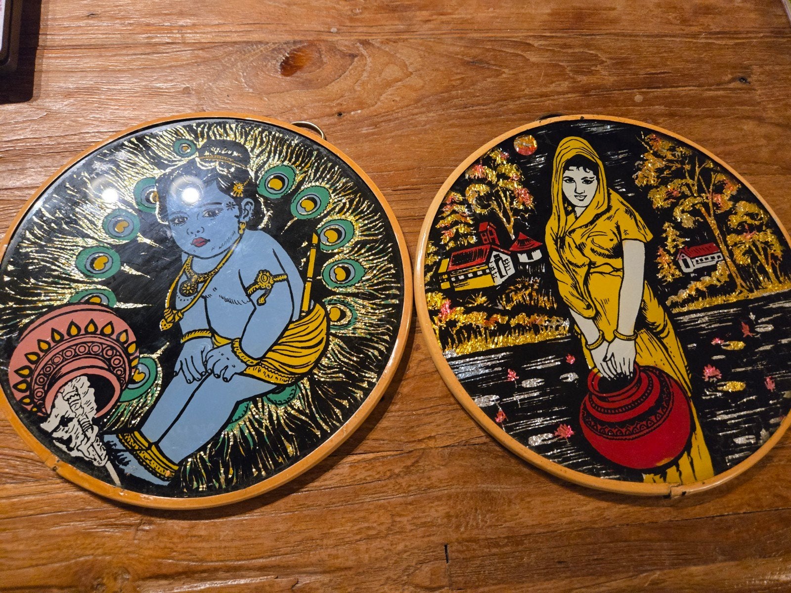 Baby Krishna & Indiase Vrouw, 2 mooie wandhangers, Huis en Inrichting, Ophalen of Verzenden, Zo goed als nieuw
