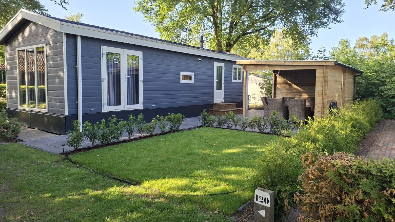 Te Huur: Chalet in Rheezerveen nabij Hardenberg., Tv, Recreatiepark, Chalet, Bungalow of Caravan, Eigenaar