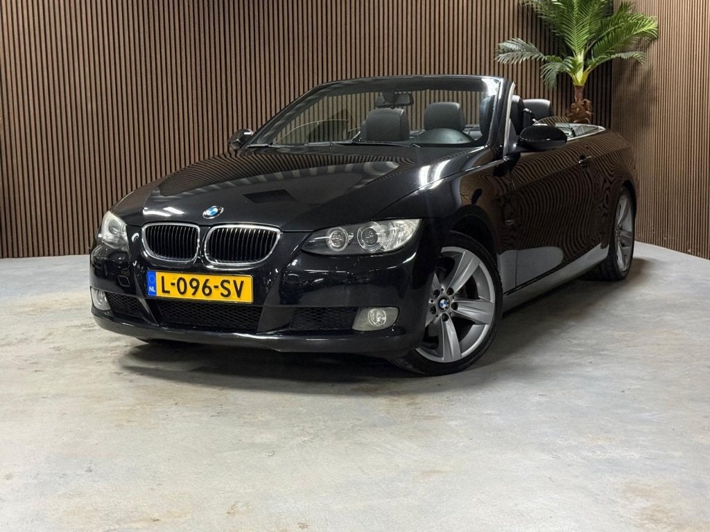 BMW 3 Serie Cabrio 320i (bj 2007), Auto's, Open dak, 4 cilinders, Cabriolet, 4 stoelen
