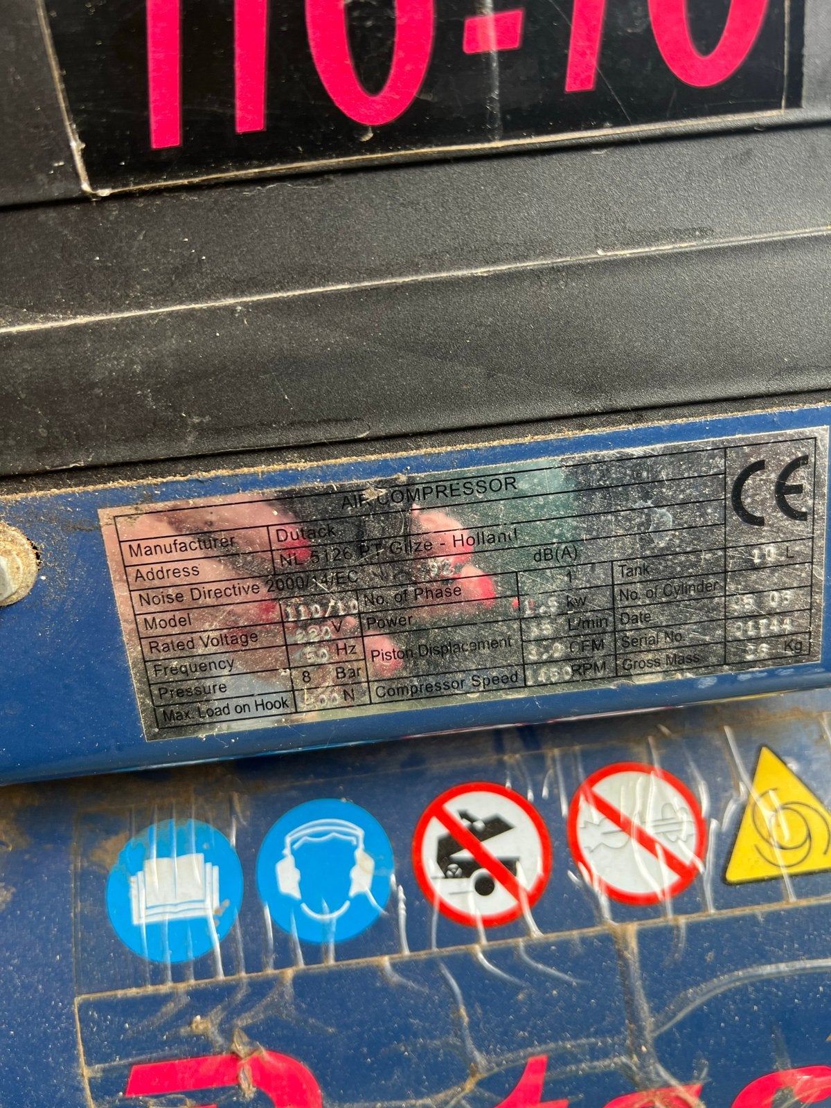 Dutack 110-10 Air Compressor - Compact en Krachtig, Doe-het-zelf en Verbouw, Compressors, Ophalen, Gebruikt, 6 tot 10 bar, Minder dan 200 liter/min