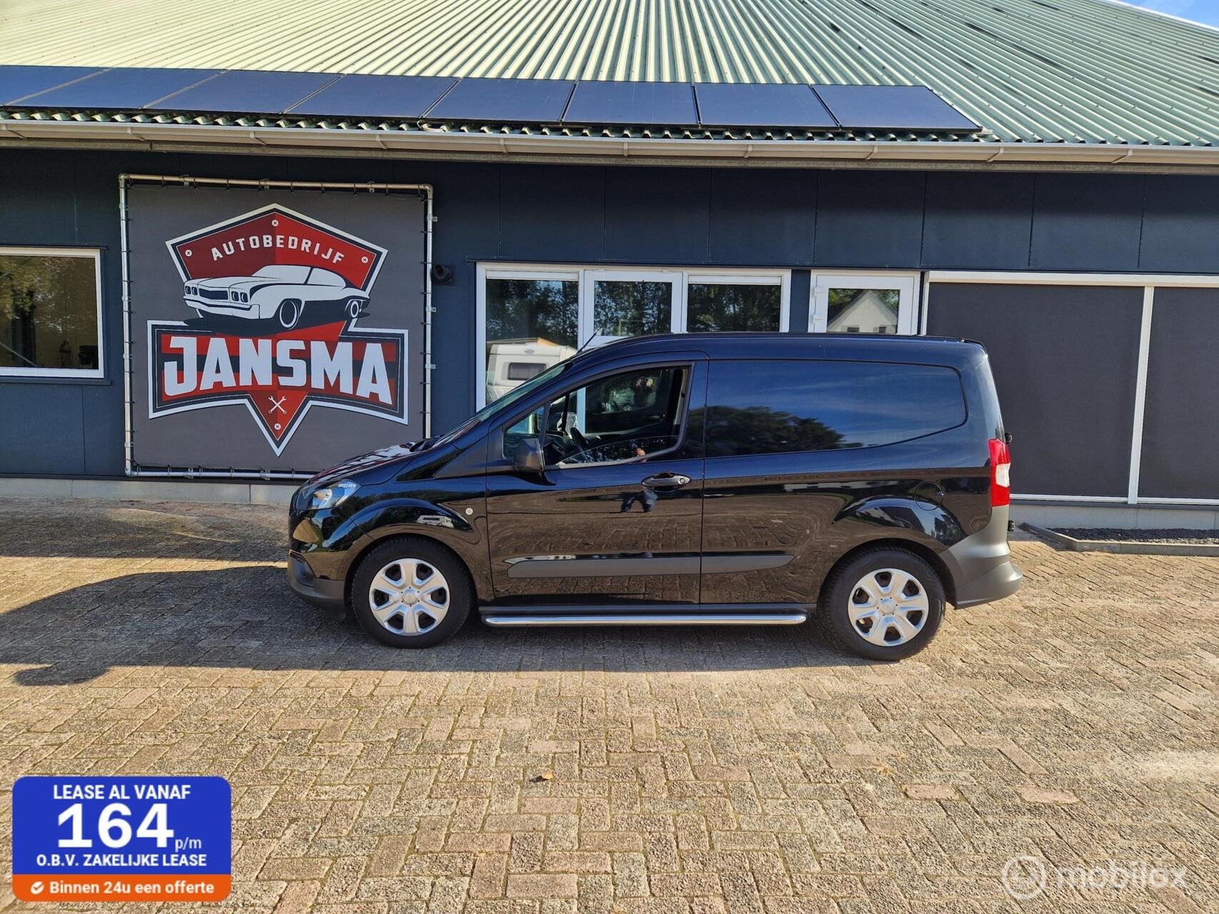 Ford Transit Courier 1.0 Ambiente Start&Stop, Voorwielaandrijving, Stof, Gebruikt, Zwart