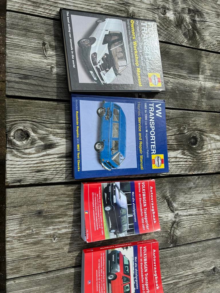 Werkplaatshandboeken Ford Transit en VW Transporter, Ophalen, Zo goed als nieuw, Ford