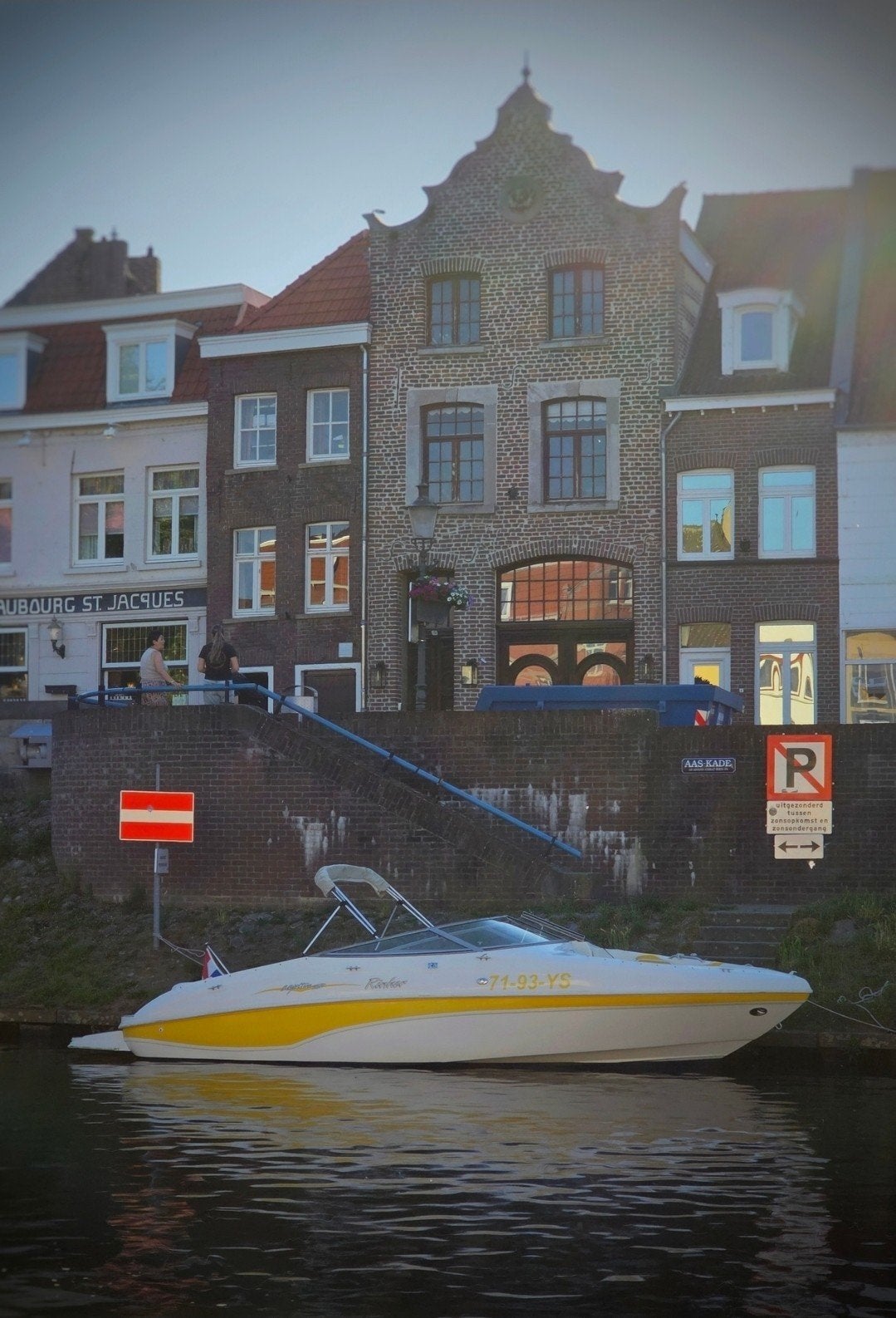 Rinker 232 captiva v8 bowrider, Binnenboordmotor, Ophalen of Verzenden, 260 pk, 200 pk of meer