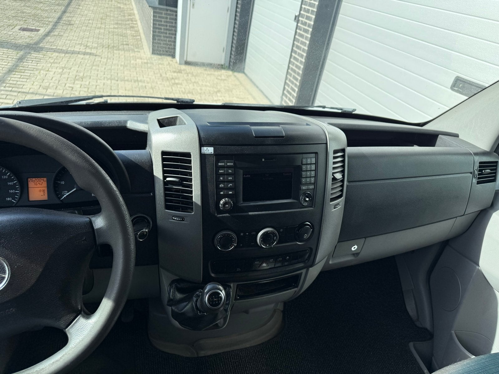 Foto 24 van Mercedes-Benz Sprinter 2014 ingebouwd