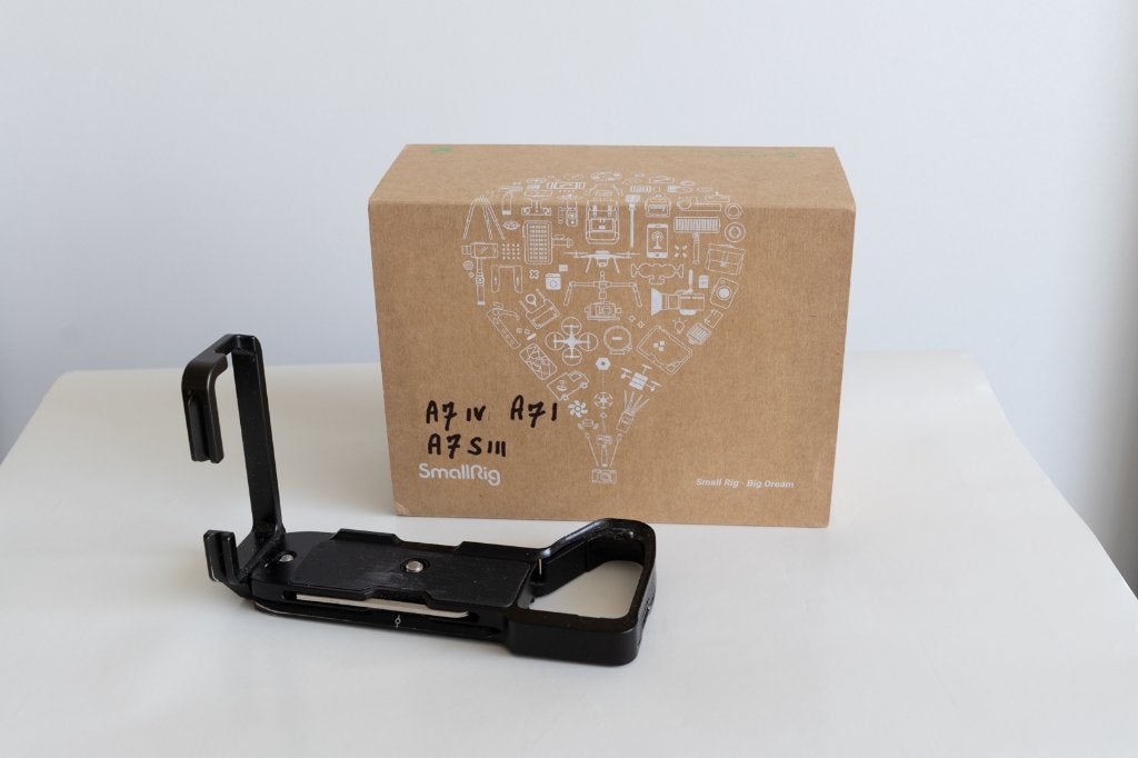 L-Bracket (L-Plate) voor Sony Alpha camera, Ophalen, Zo goed als nieuw, Overige Merken, Geen optische zoom