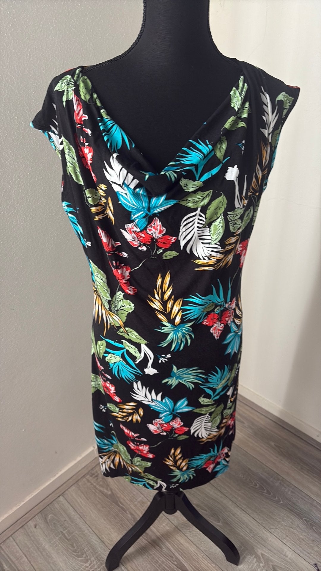 Zomerjurk M/L, Kleding | Dames, Ophalen of Verzenden, Nieuw, Maat 42/44 (L), Onder de knie