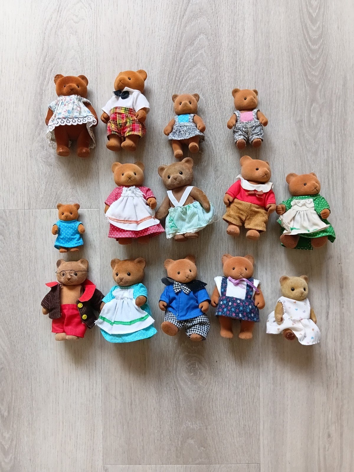Vintage Sylvanian Families berenfamilie + houten huis, Ophalen