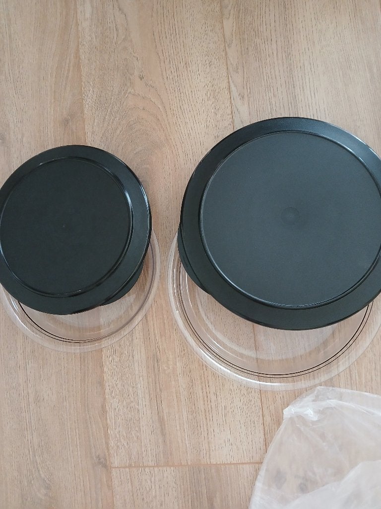 Tupperware platte schalen - zwart deksel - nieuw, Ophalen, Nieuw, Schaal