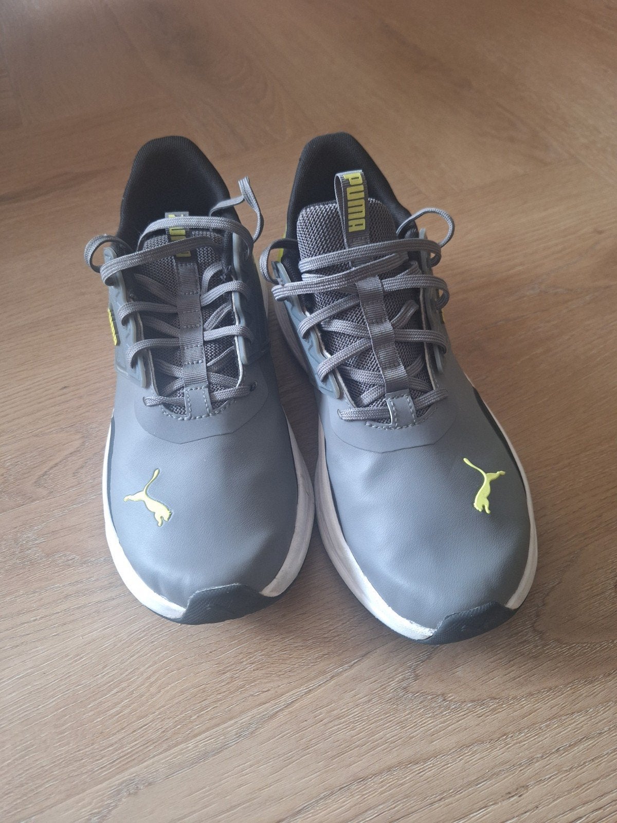 Puma sneakers maat 40,5 - Grijs met geel accent, Ophalen, Gedragen, Puma