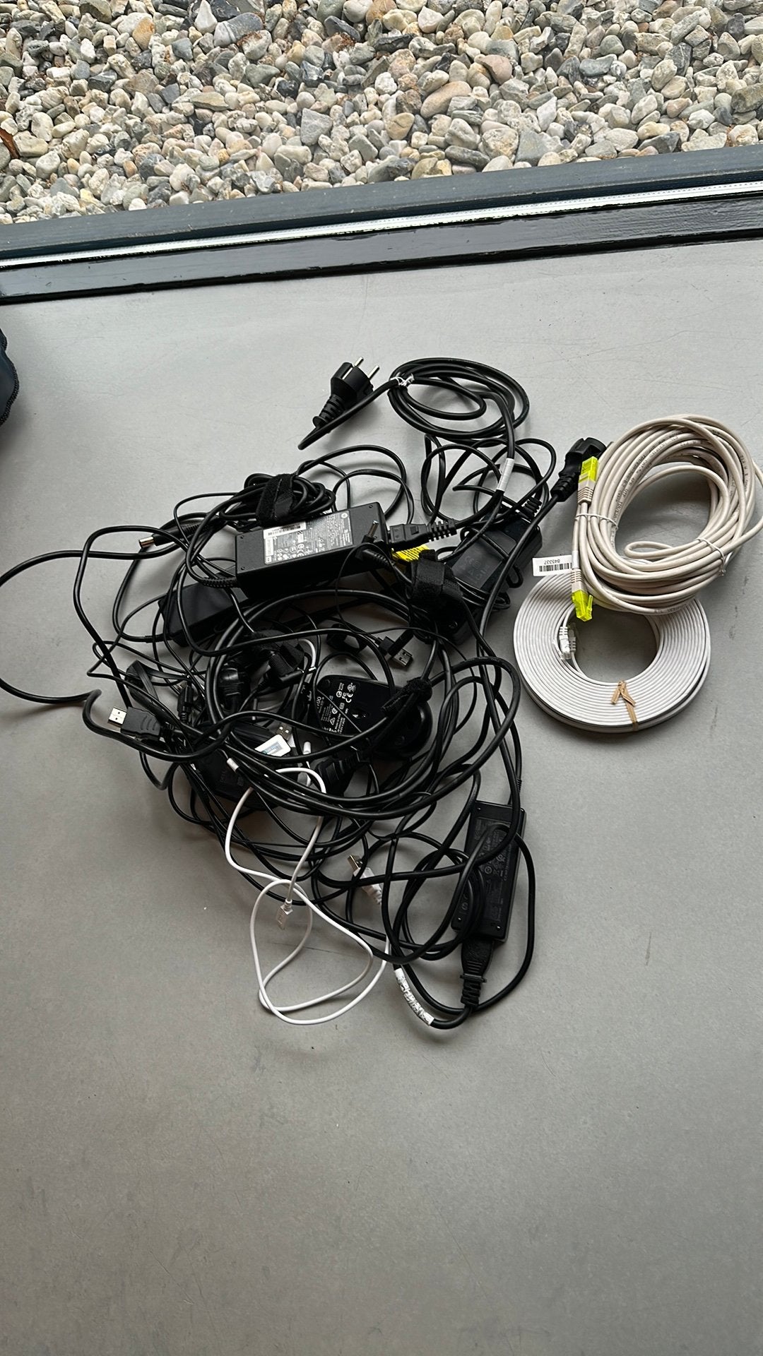 Bijna gratis! kabels, opladers, muizen en internetkabels, Ophalen, Gebruikt