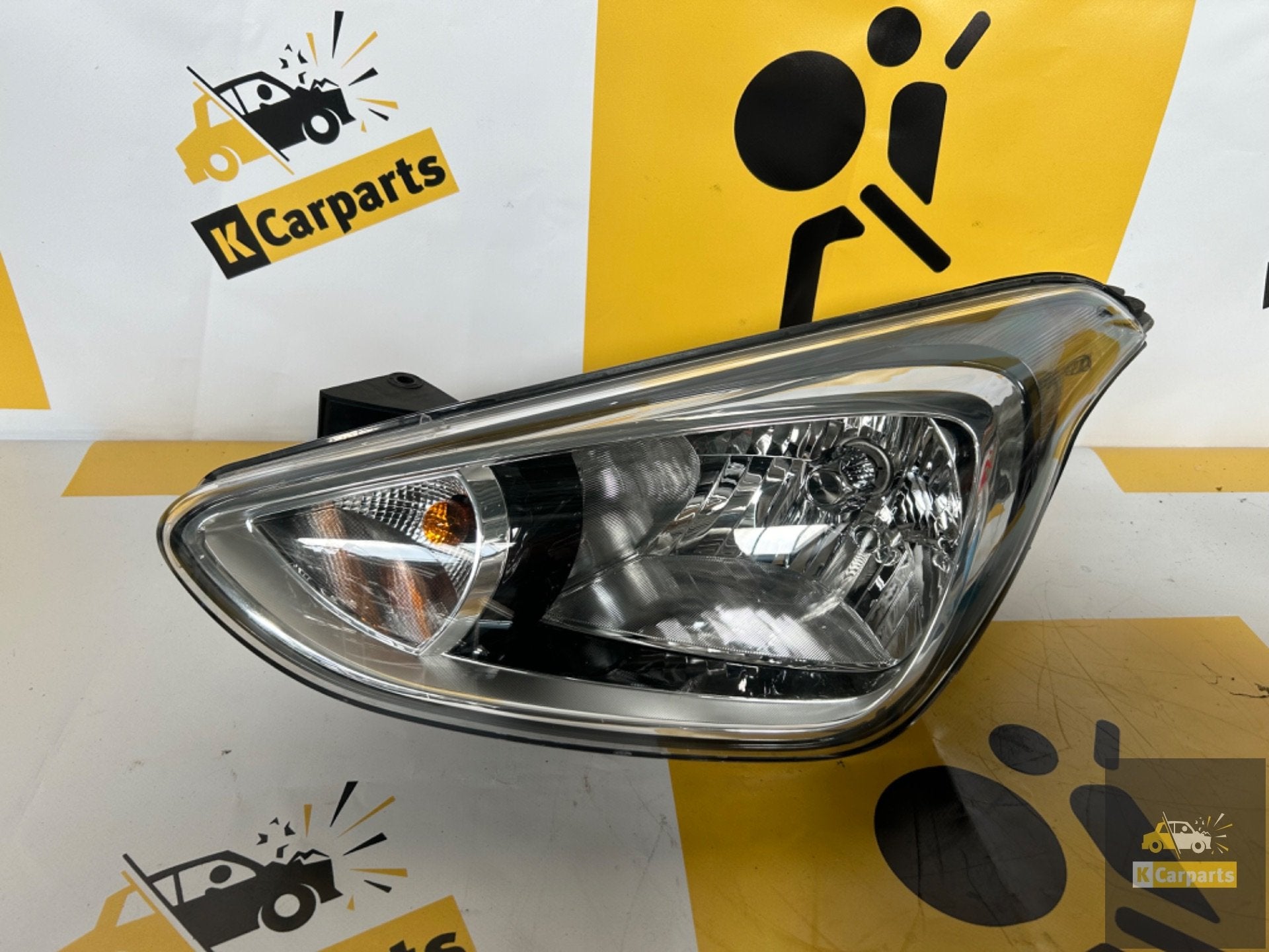 Hyundai i10 linksvoor koplamp H4 92101-B9000 2013/2019