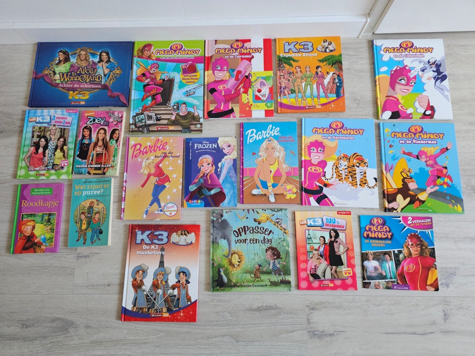 Pakket meisjes boeken k3 enz, Ophalen of Verzenden, Zo goed als nieuw, Sprookjes