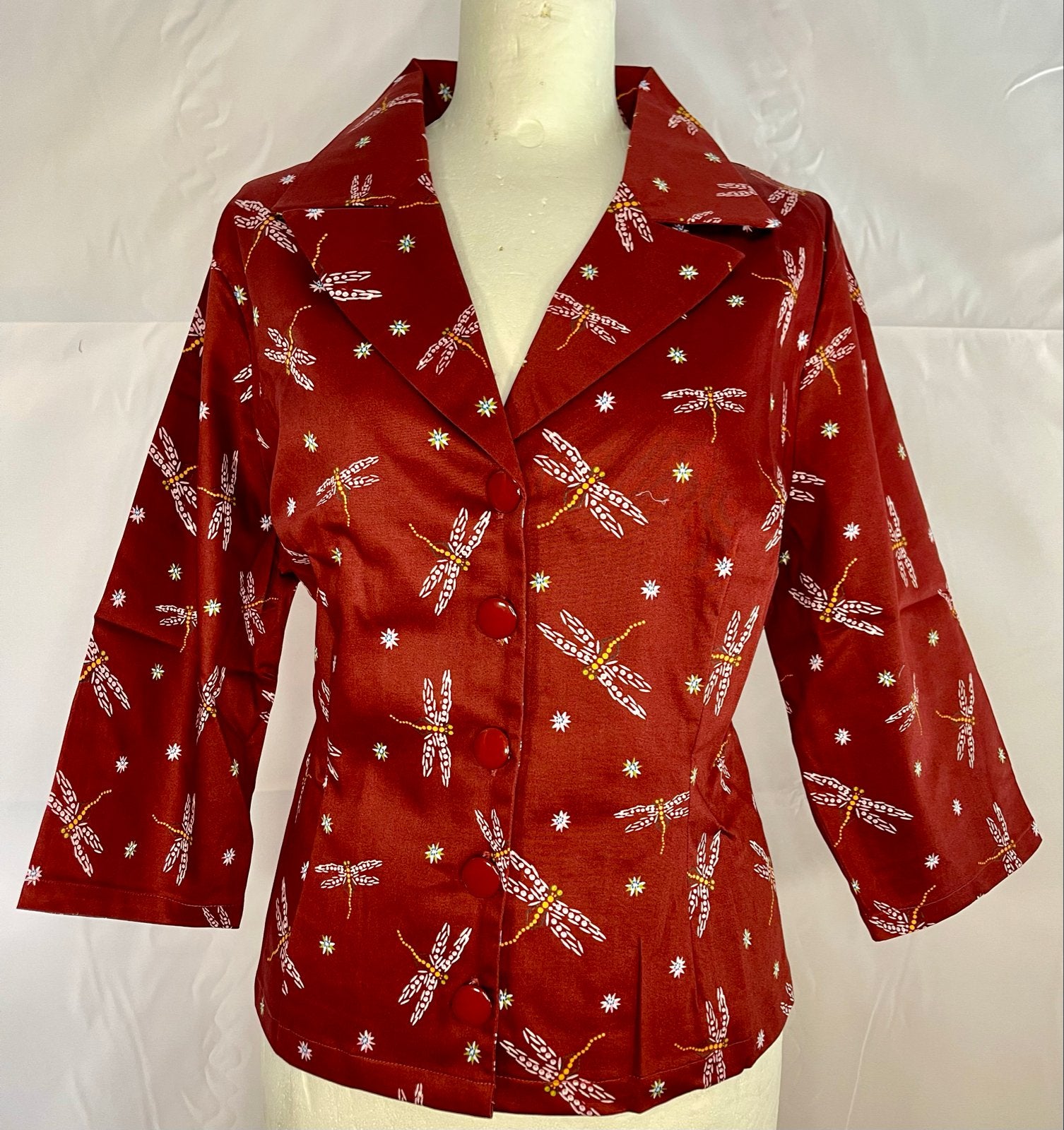 Lindy Bop Julia Libellen Blouse - Nieuw met kaartjes, Ophalen of Verzenden, Nieuw, Maat 46/48 (XL) of groter, Bruin