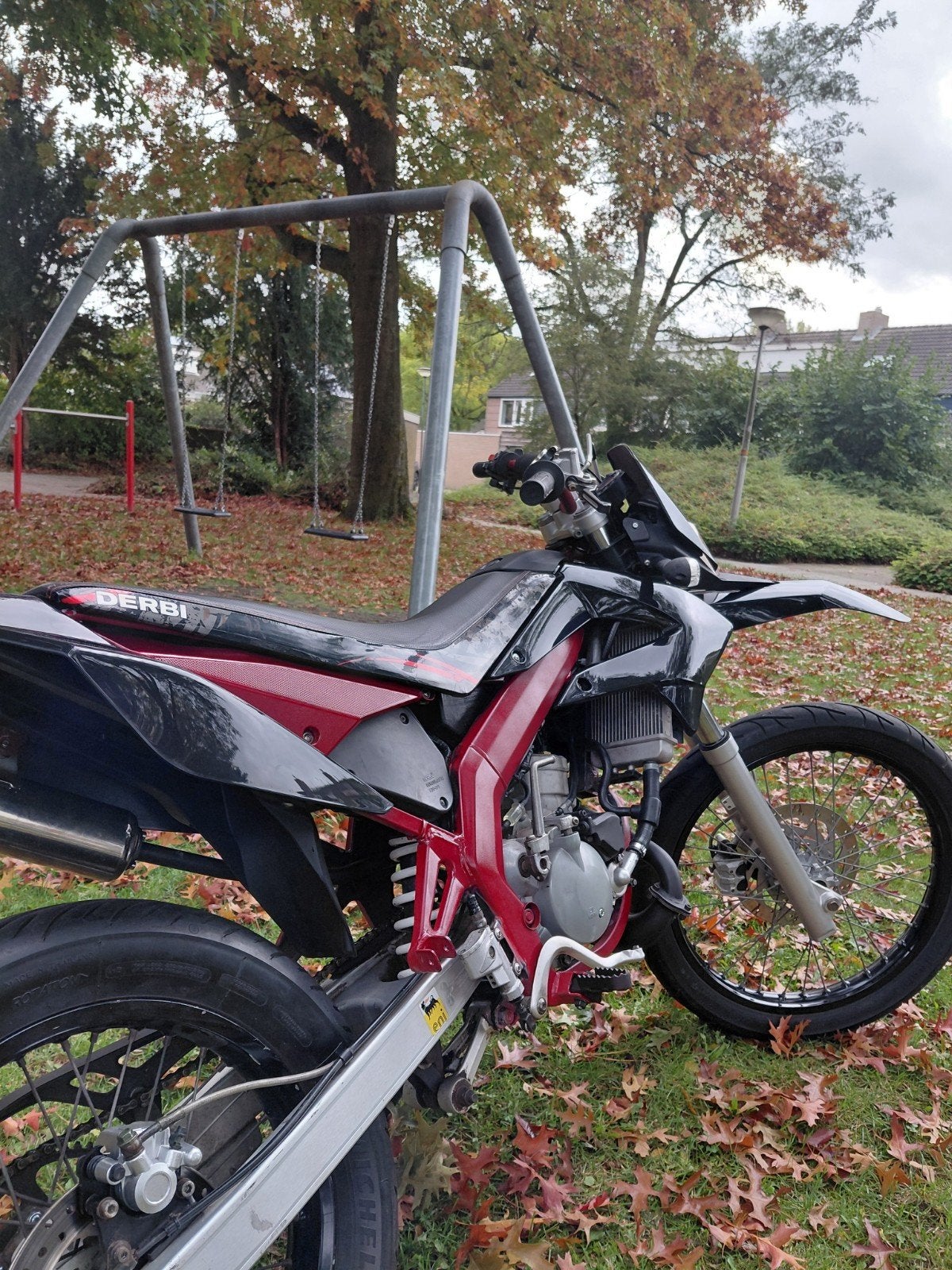 Derbi DRD Racing in topstaat, loopt 95 km/u, Fietsen en Brommers, Ophalen, 6 versnellingen, 49 cc, Zo goed als nieuw