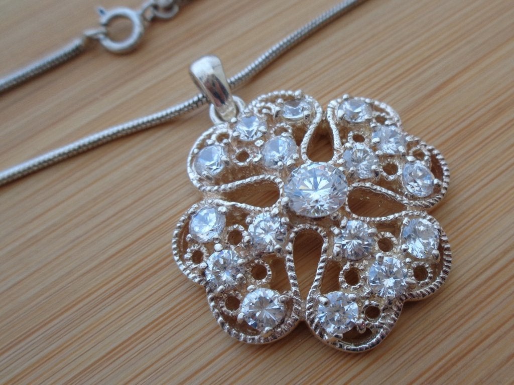 zilveren ketting met grote zilveren kristal hanger [962], Sieraden, Tassen en Uiterlijk, Kettingen, Ophalen of Verzenden, Zo goed als nieuw