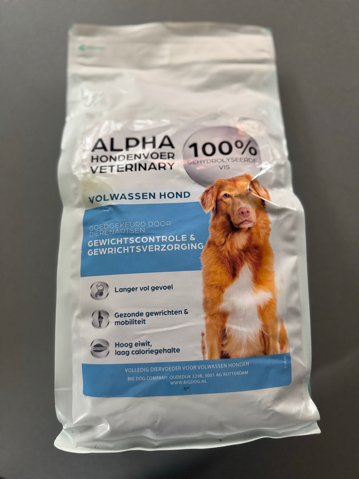 Hondenvoer Alpha gewichtscontrole, Ophalen, Hond