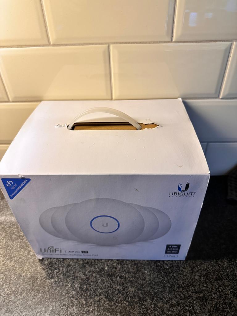 5x Ubiquiti UniFi AP AC LR nieuw/open doos, Ophalen of Verzenden, Zo goed als nieuw