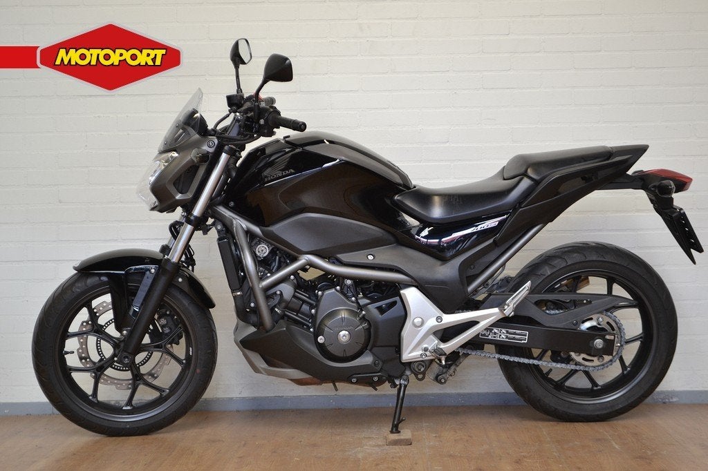 Honda NC 700 S DCT (bj 2012), Motoren, Motoren | Honda, Dorneveld 180-184
B-1731  Zellik, BE, Honda Motor Europe, Bedrijf, Hlcbepccnl@honda-eu.com
