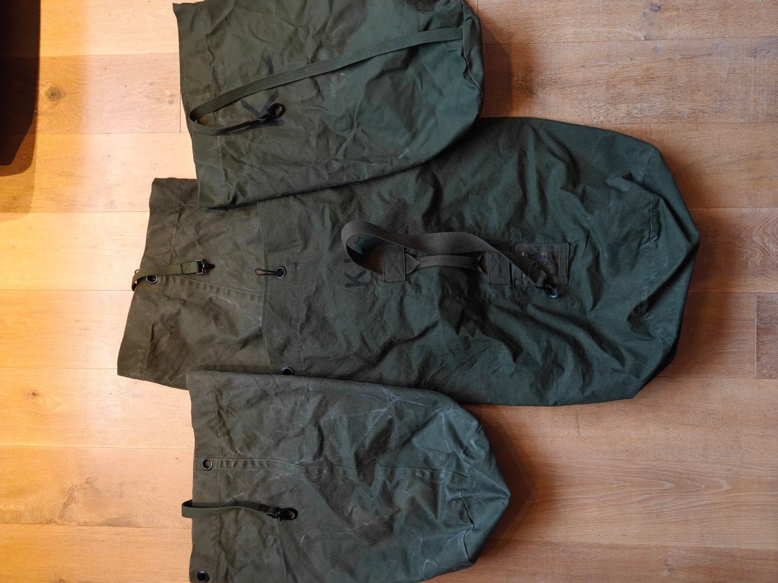 Set van 4 Groene Leger Duffle Bags - Gebruikt, Ophalen of Verzenden, Landmacht, Nederland, Overige typen